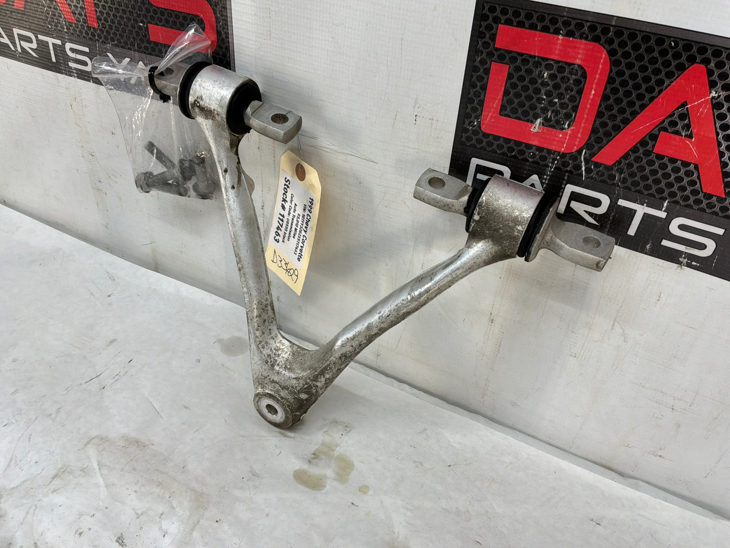 Control arm - Day's Parts Yard