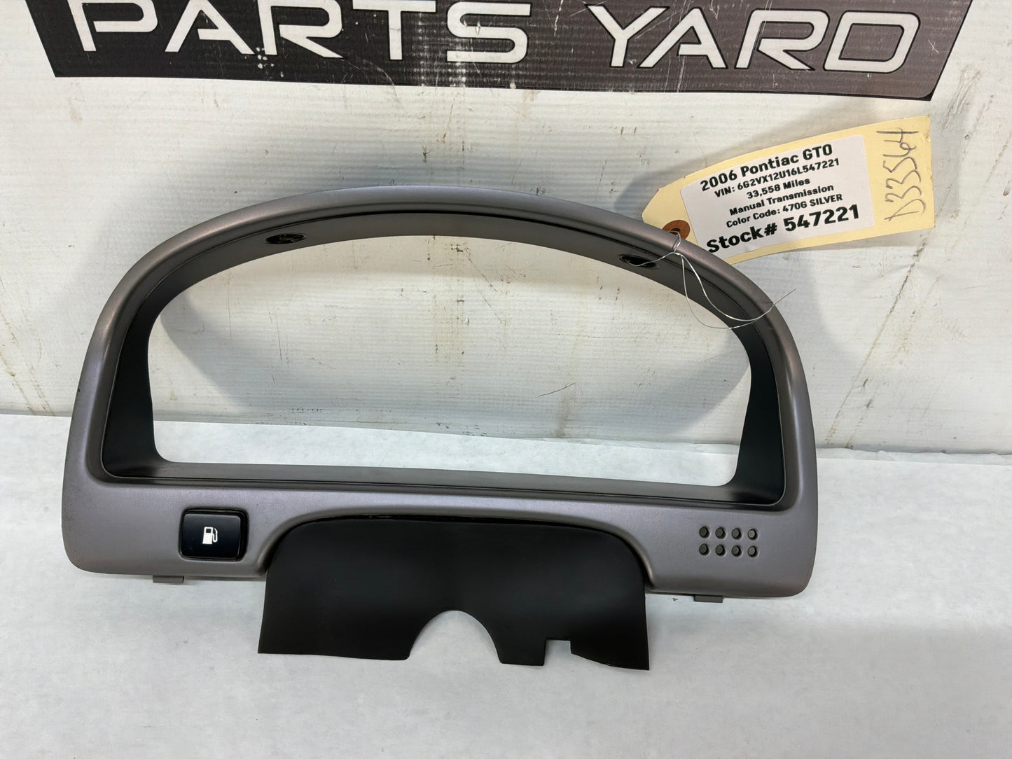 Bezel - Day's Parts Yard