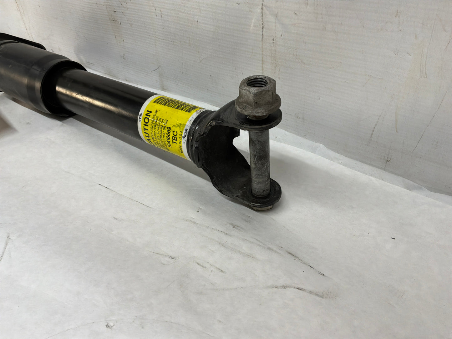 Lh rear shock - Day's Parts Yard