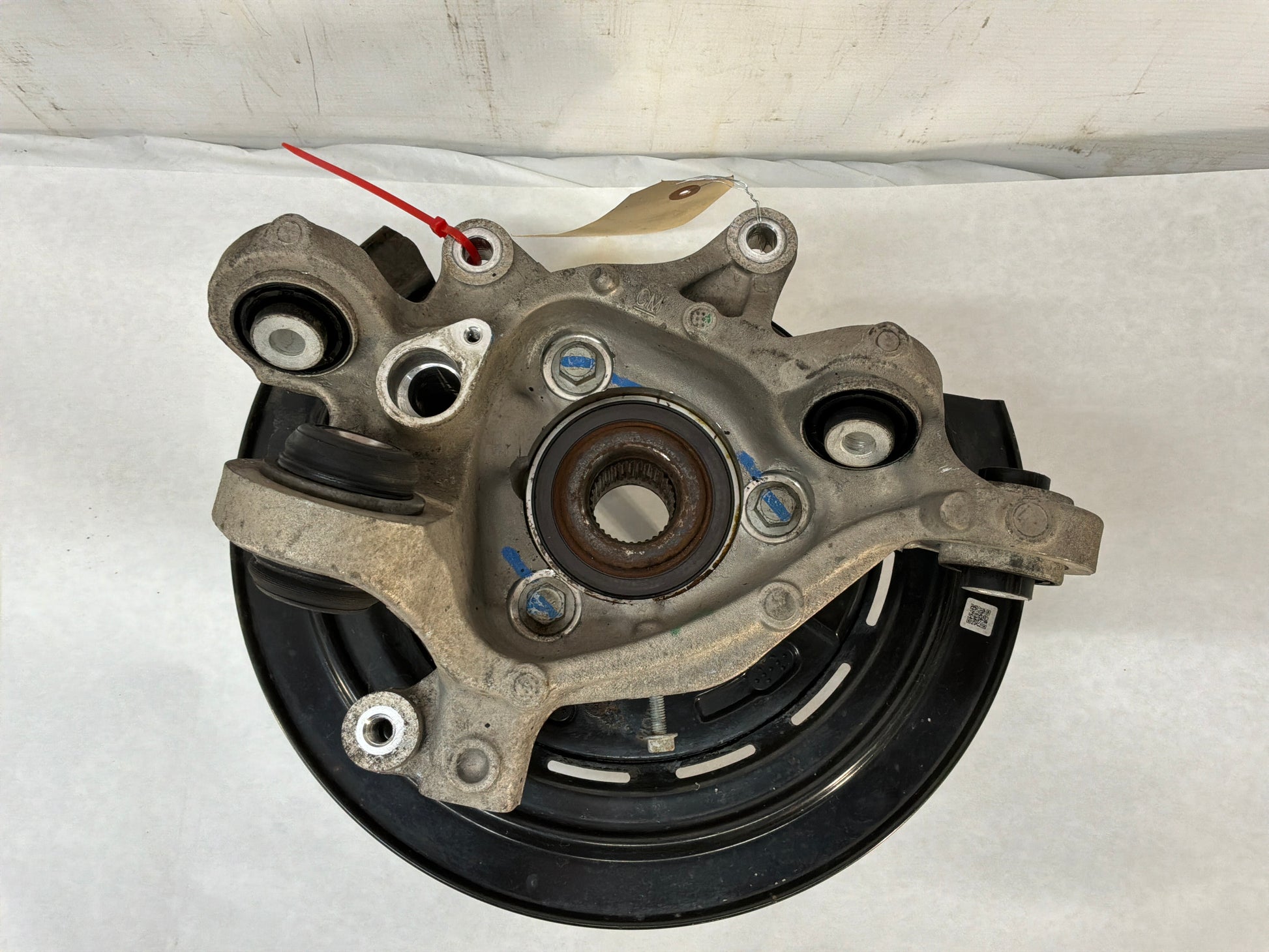 2017 Chevy Camaro SS Rear RH Passenger Spindle Hub Knuckle OEM - Day's Parts Yard