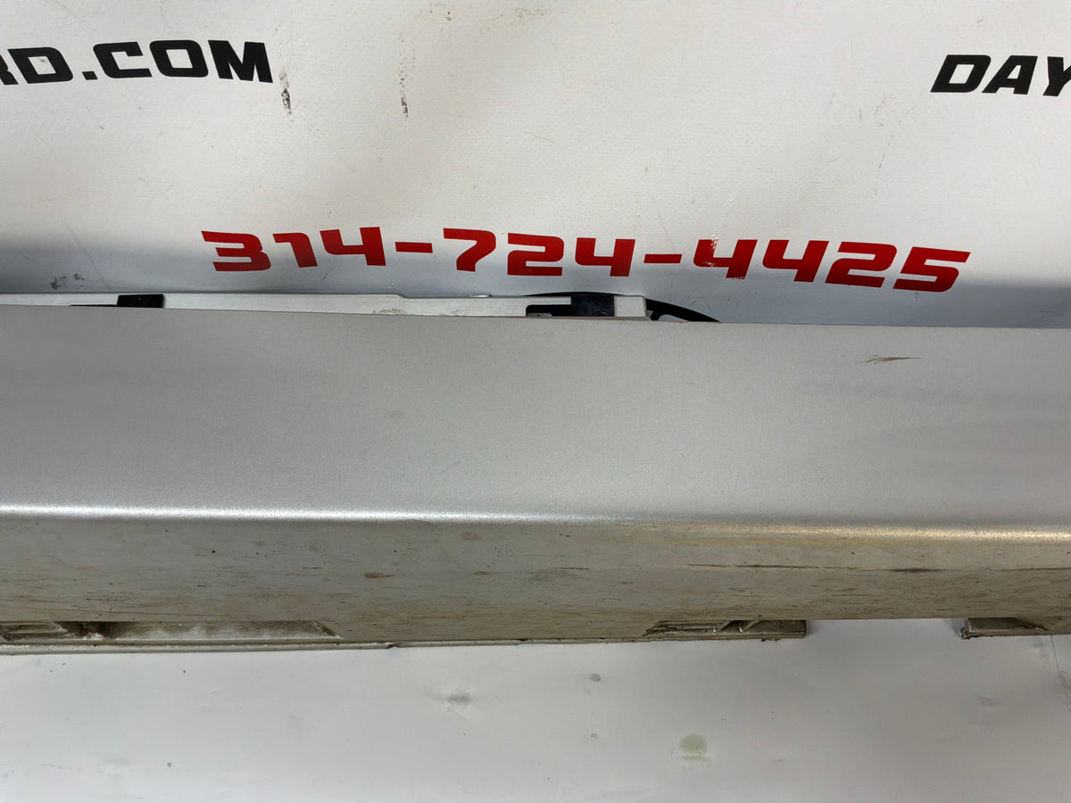 2014 Chevy SS Sedan RH Passenger Rocker Molding Side Skirt Panel Trim Silver OEM