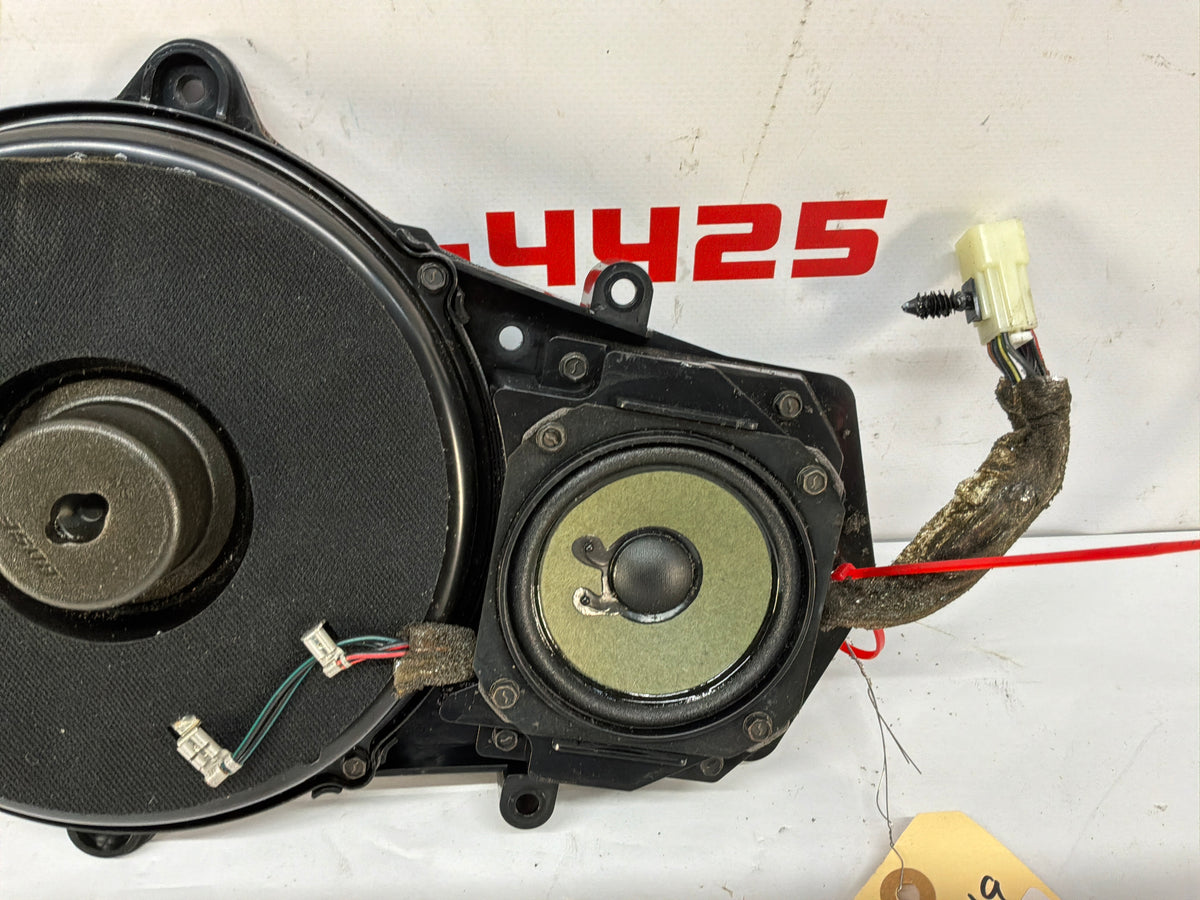 2002 Chevy Corvette Convertible RH Passenger Front Door Bose Speaker OEM