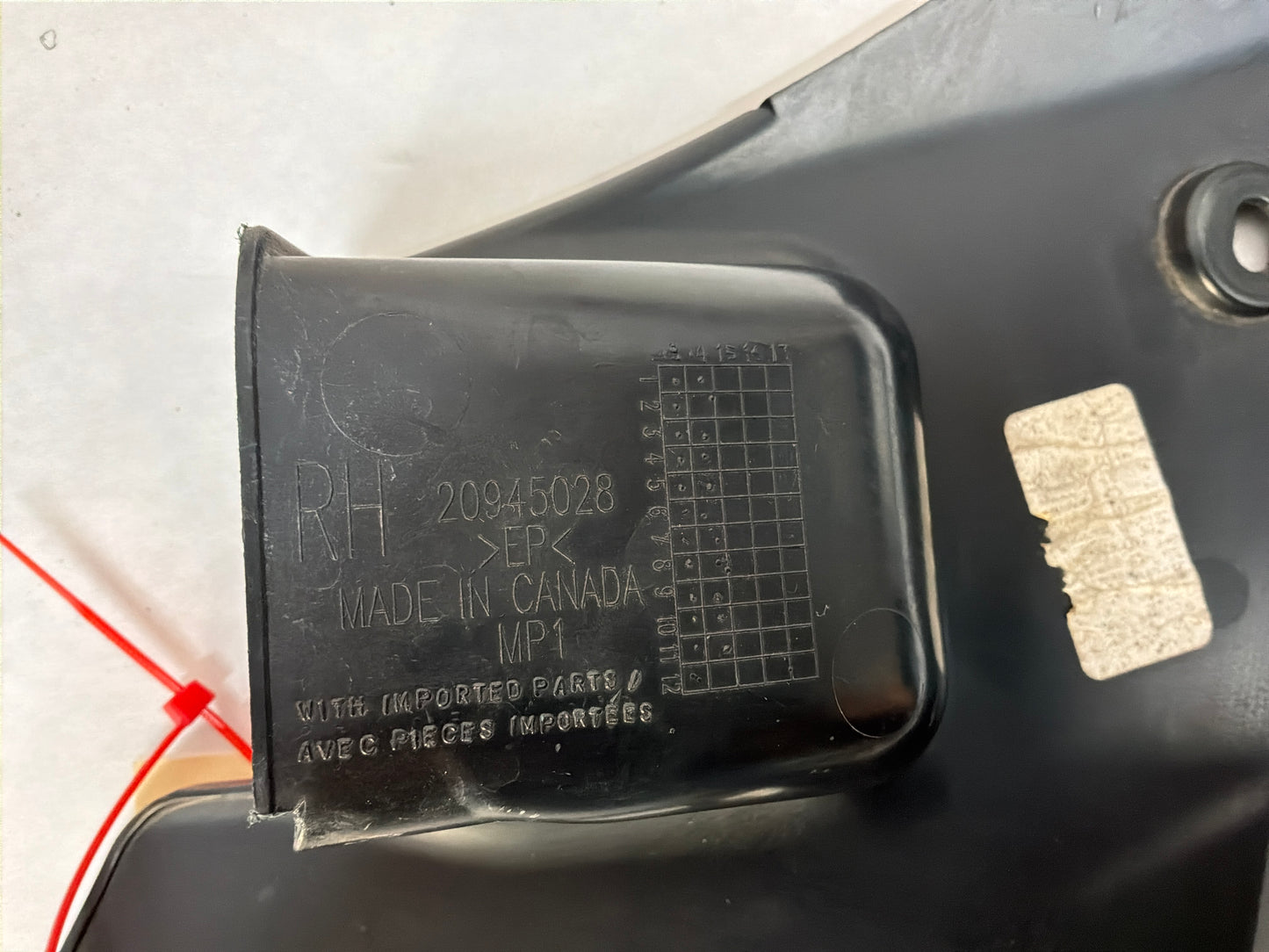 2015 Chevrolet Camaro SS 1LE Rear Bumper Taillight Tail Light Lamp Closeout Filler Panel RH & LH OEM