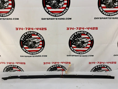2002 Chevy Camaro Z28 RH Passenger Door Window Belt Molding Trim OEM