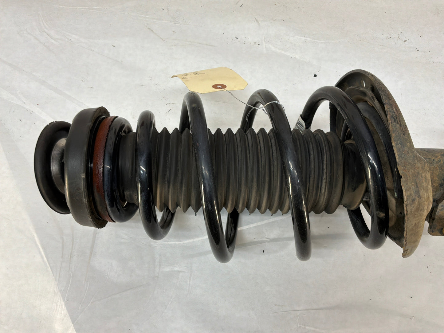 2013 Chevy Camaro RH Passenger Front Suspension Shock Strut Assembly