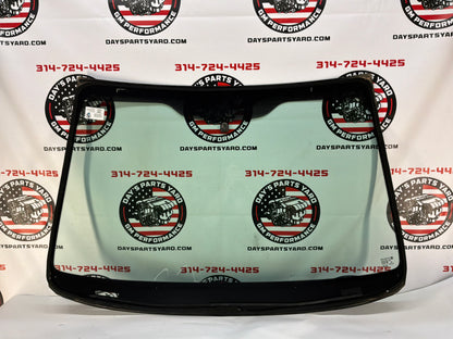 2014 Chevy Caprice PPV Front Windshield Glass LOCAL PICKUP