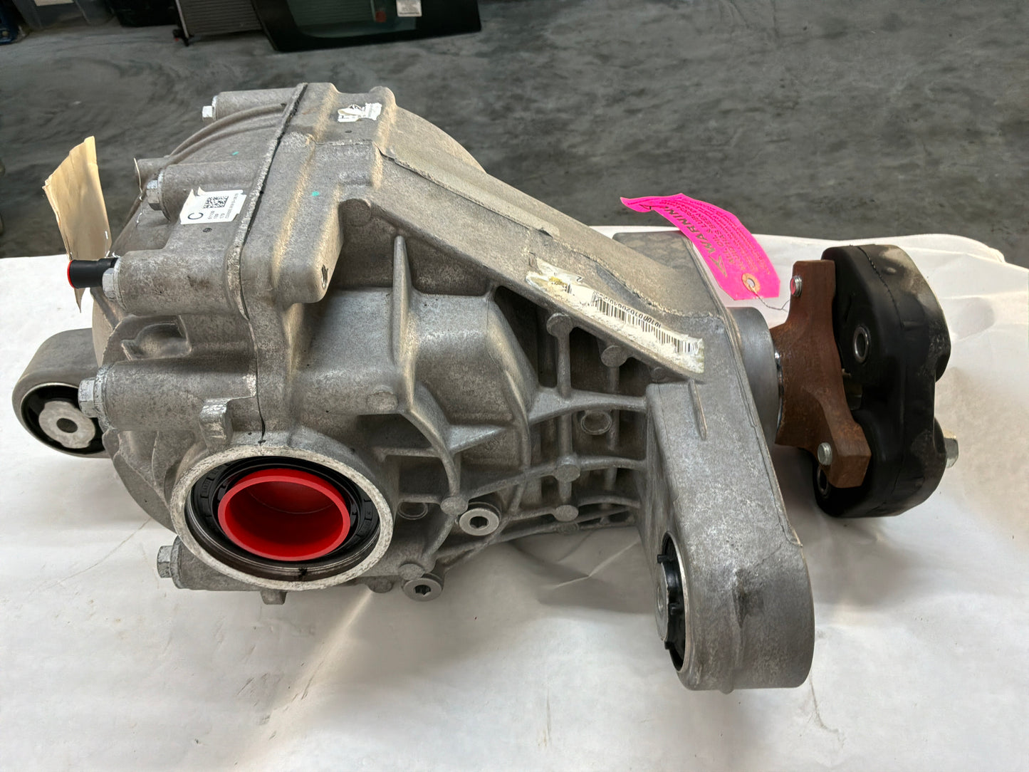 2016 Chevy Caprice PPV Rear End Rearend Carrier Differential 2.92 LSD OEM