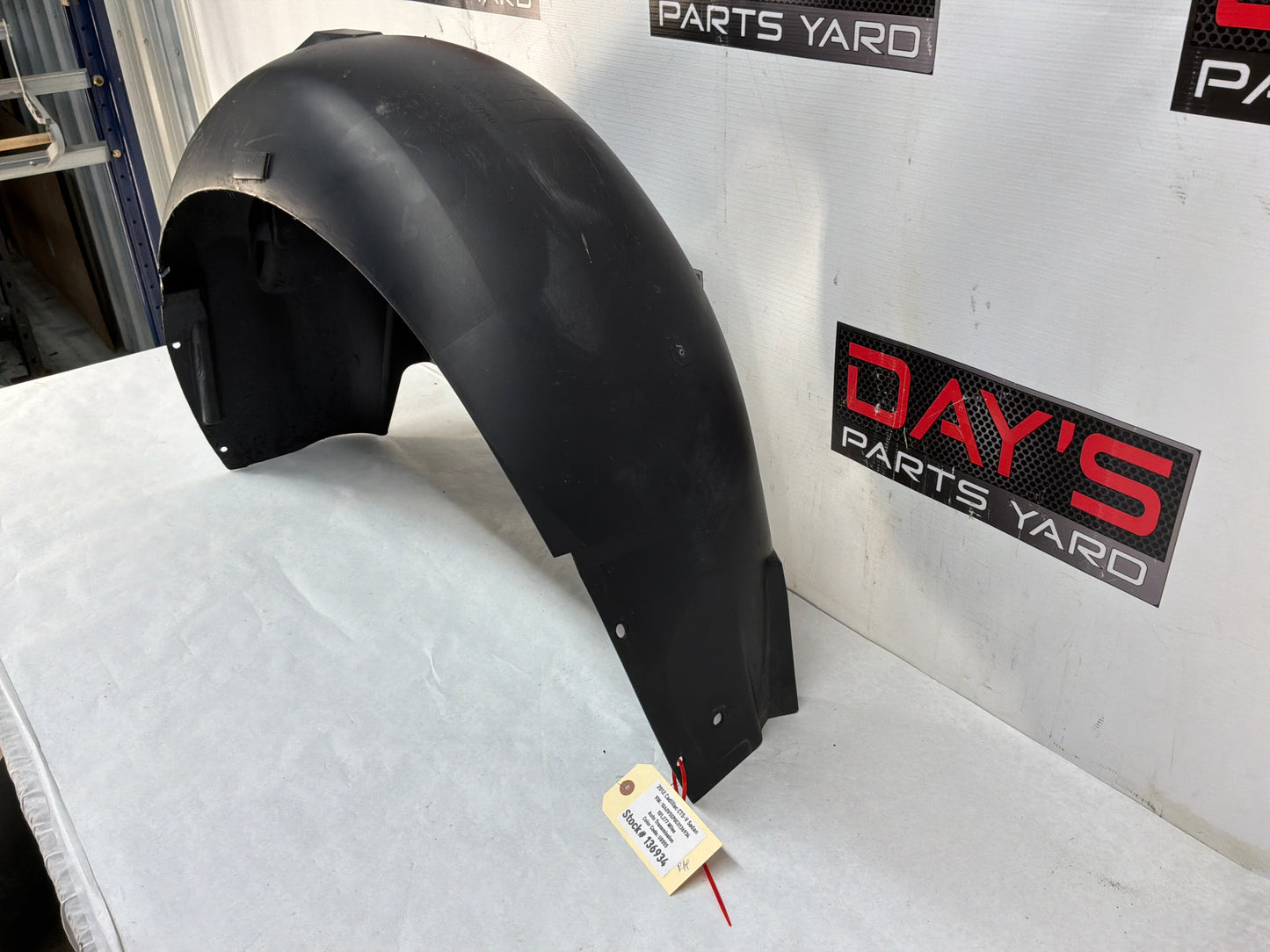 Rh wheel liner - Day's Parts Yard