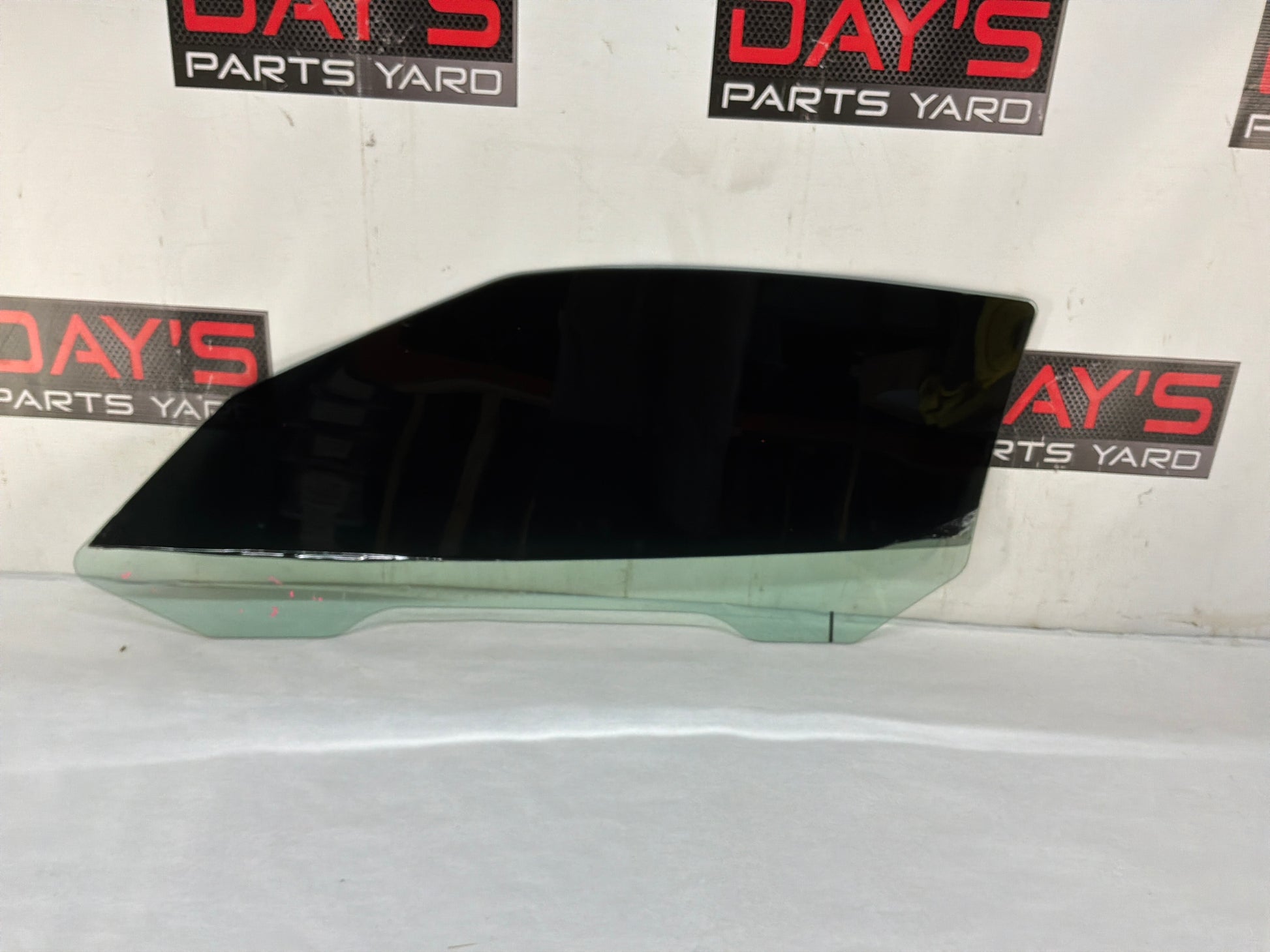 Glass - Day's Parts Yard