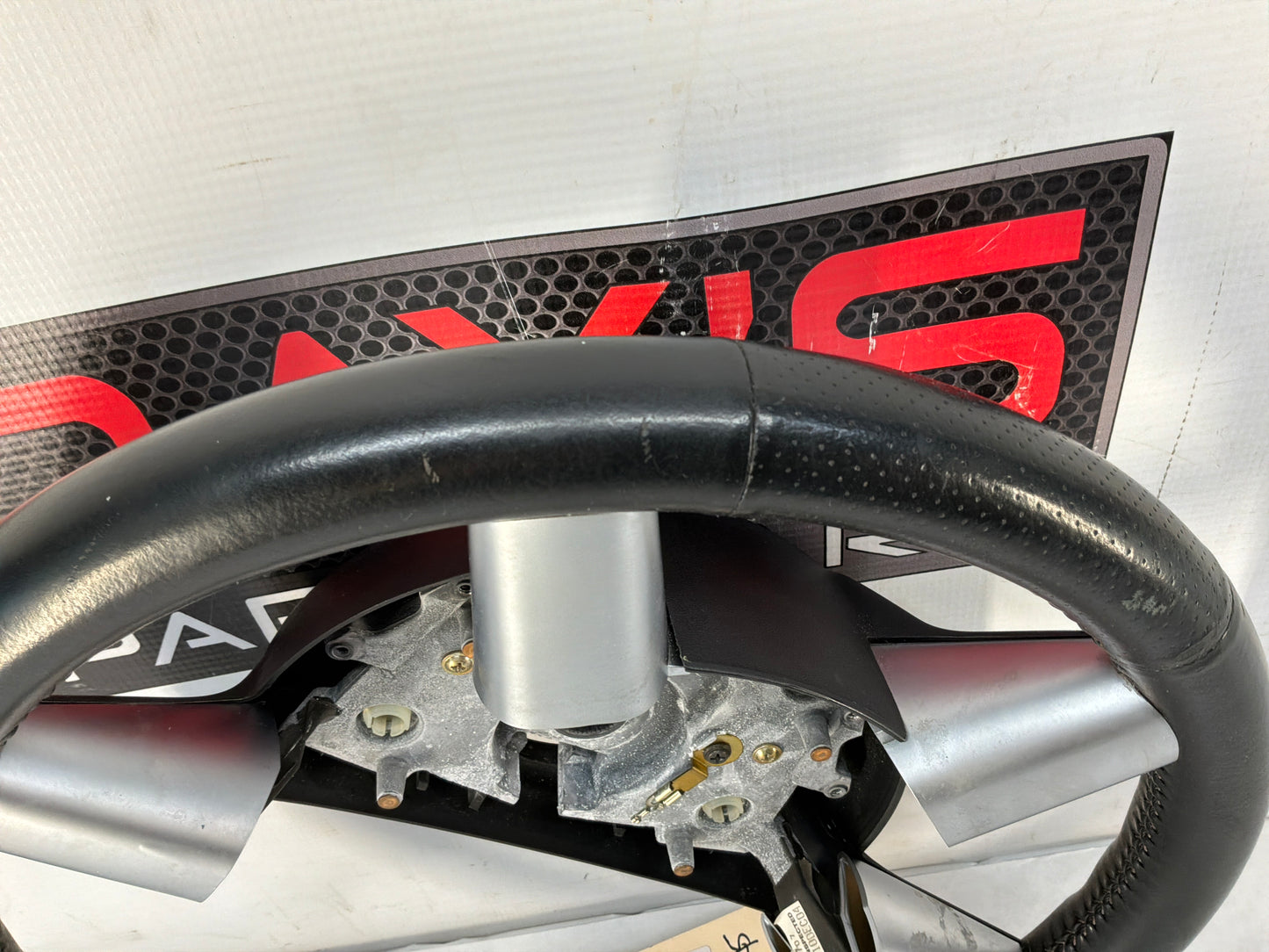Steering wheel - Day's Parts Yard