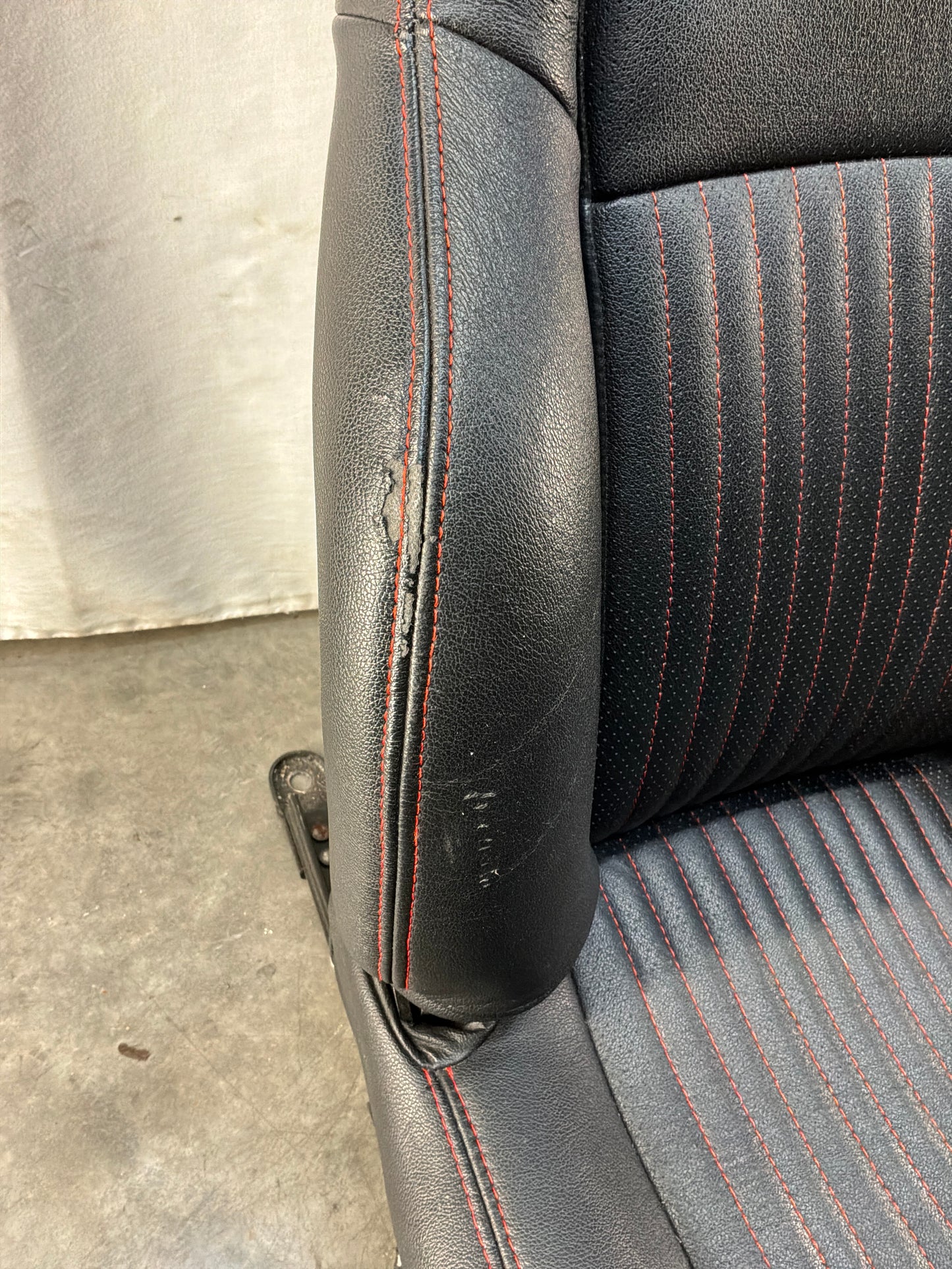 1999 Chevrolet C5 Corvette Seats Black Leather OEM