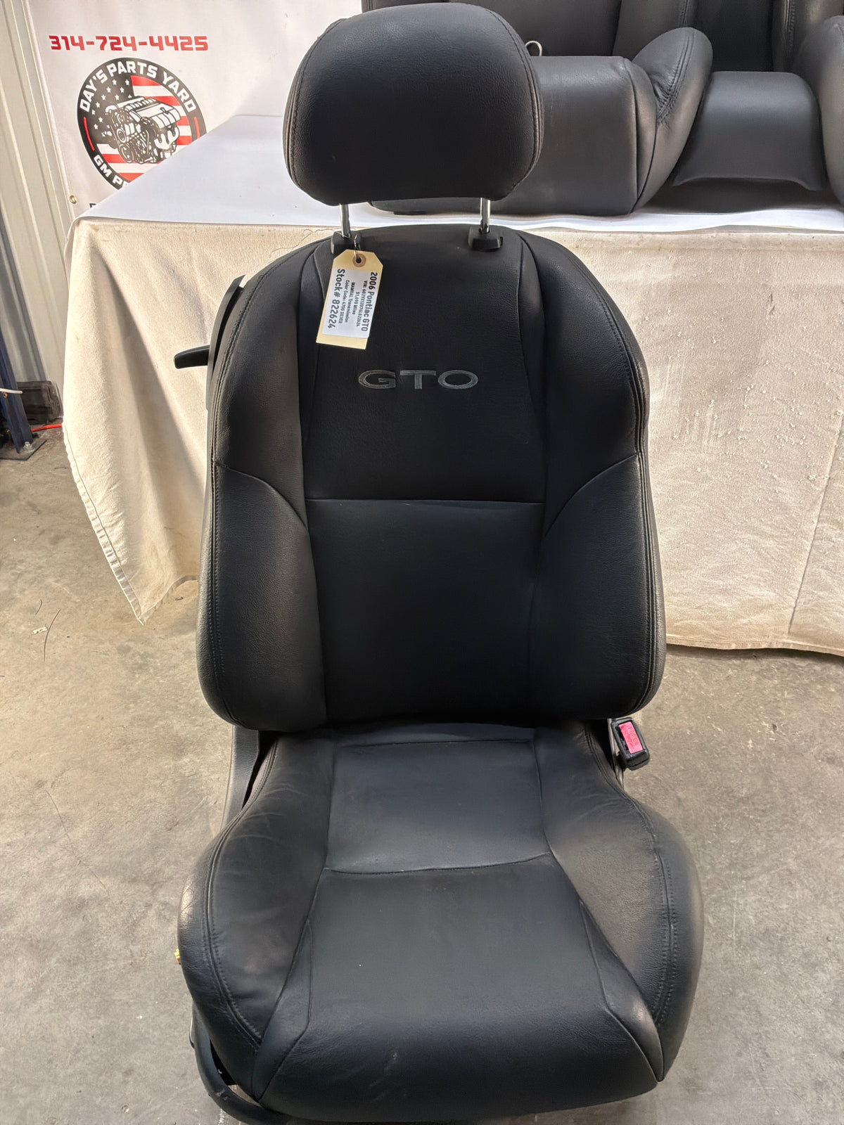 2006 Pontiac GTO Black Leather Front and Rear Seats Set OEM