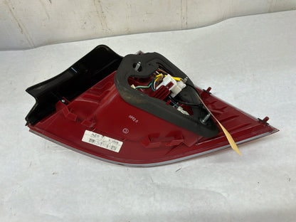 2008 Pontiac G8 Base LH Driver Tail Light Lamp Taillight OEM