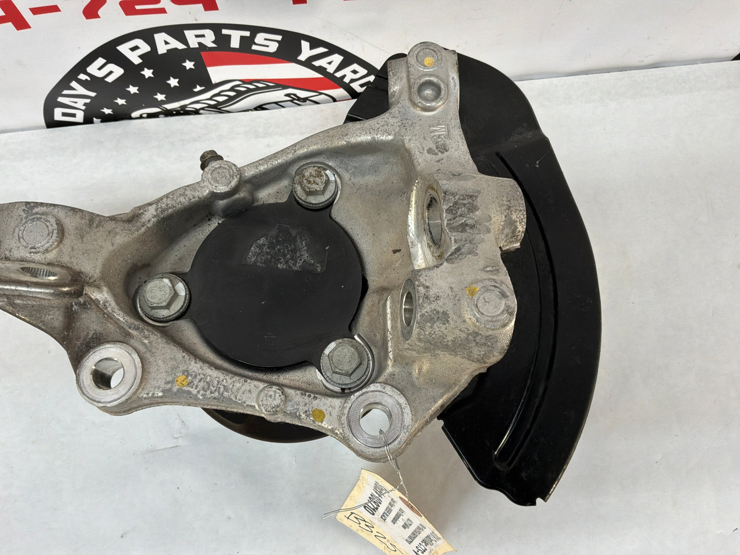 2016 Cadillac CTS-V Front LH Driver Spindle Knuckle Hub OEM