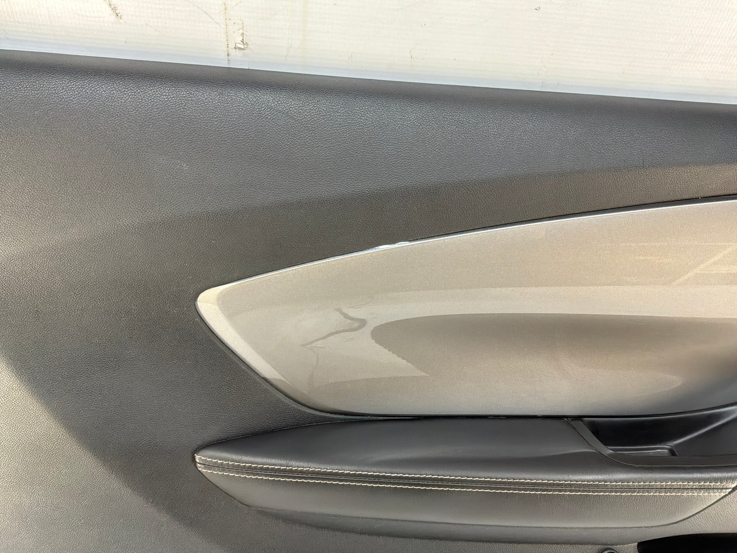 2015 Chevy Camaro SS LH Driver Interior Door Panel Trim Molding OEM