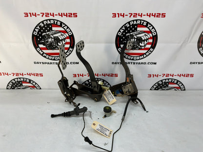 2004 Pontiac GTO Manual Transmission Pedal Assembly OEM