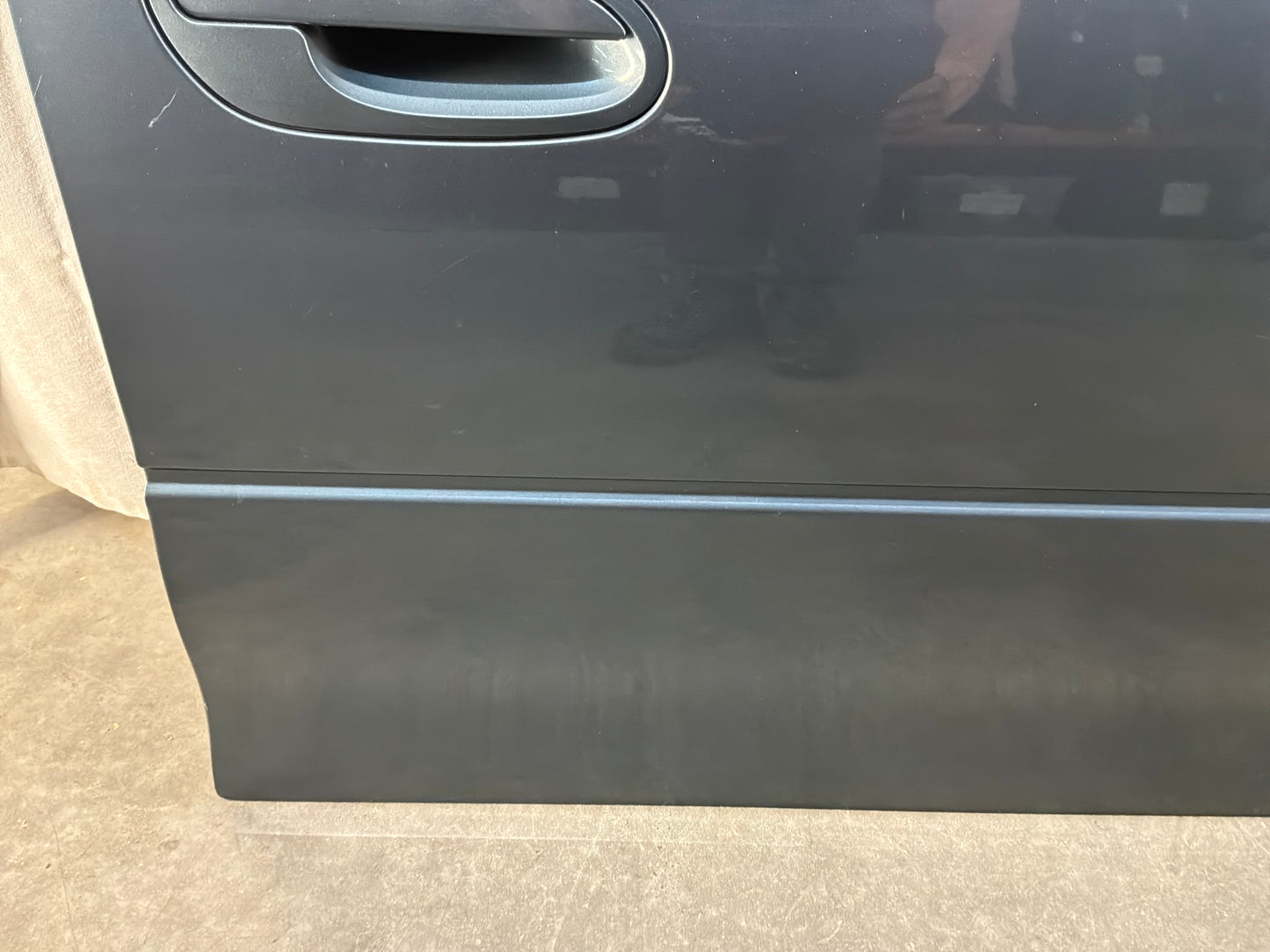 2006 Pontiac GTO RH Passenger Exterior Door OEM