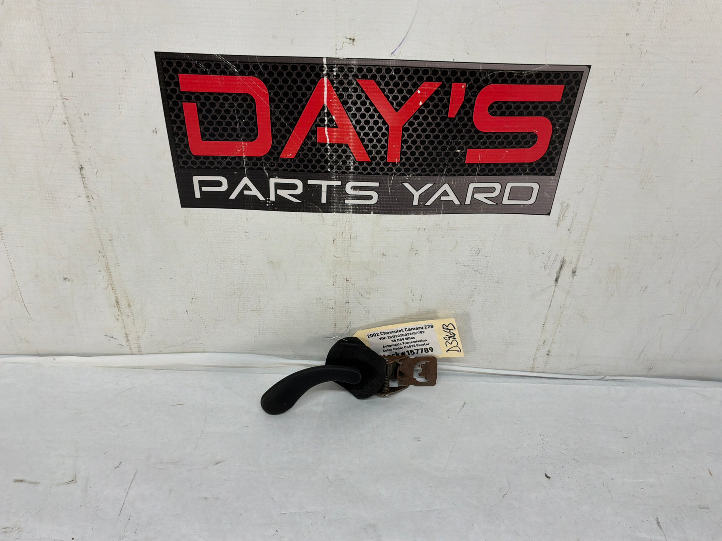 Lh interior door handle - Day's Parts Yard