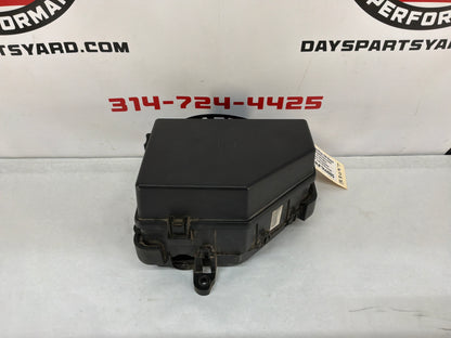 2008 Pontiac G8 Base Fuse Box w/ Lid Cover OEM