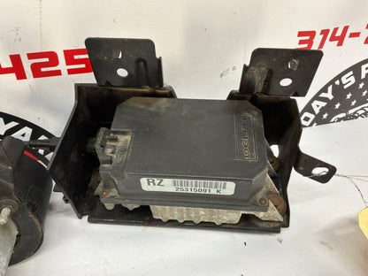 2002 Chevy Camaro Z28 Cruise Control Module Actuator w/ Cable OEM