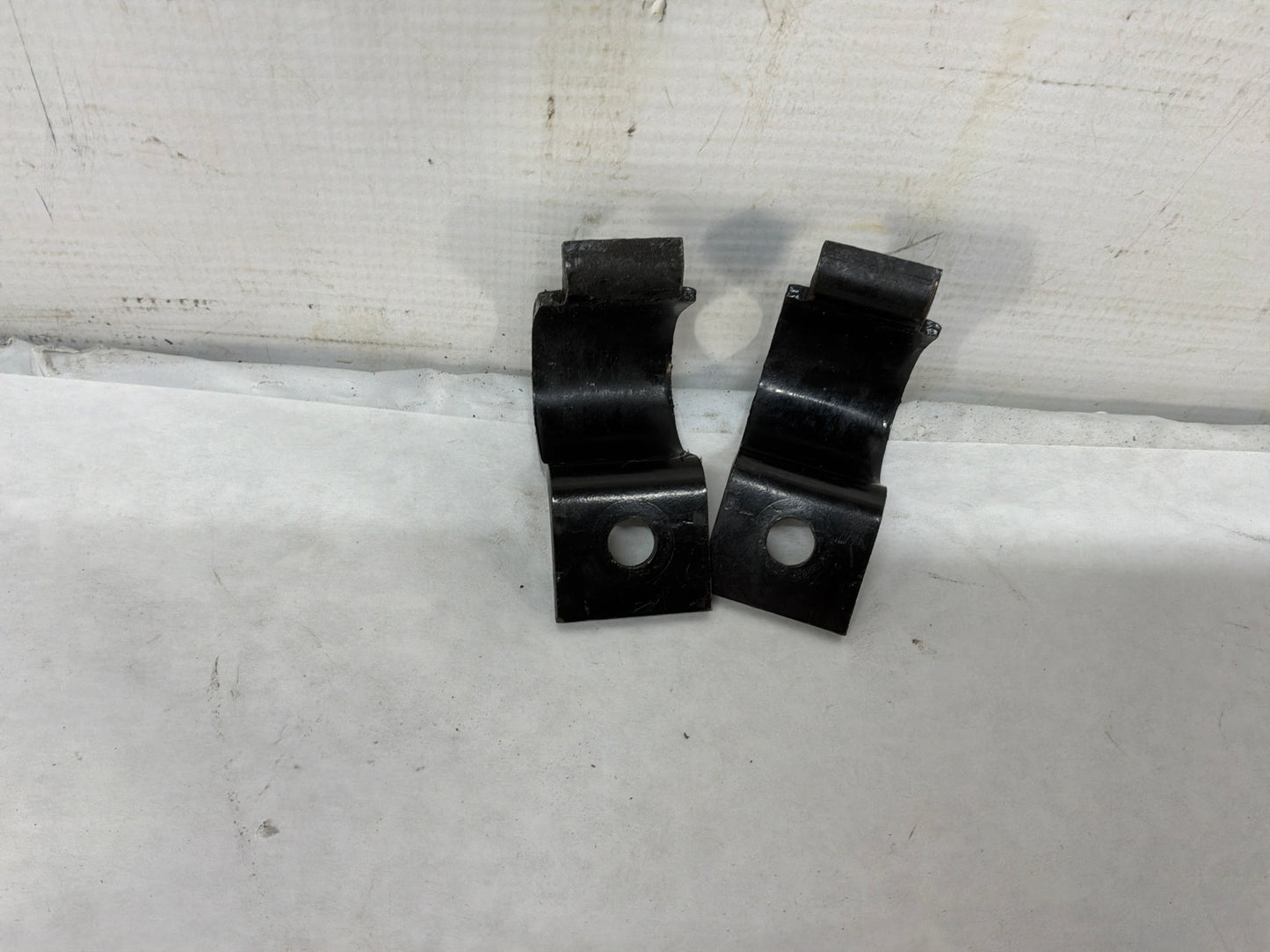 Sway bar brackets - Day's Parts Yard
