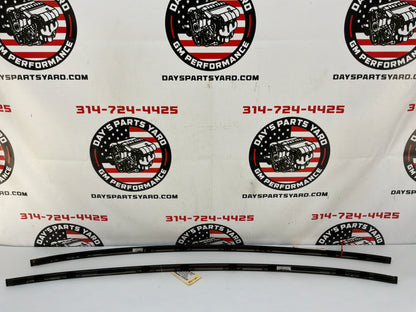 2009 Pontiac G8 GT RH & LH Roof Panel Joint Finish Molding Trim OEM - Day's Parts Yard