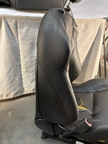 2006 Pontiac GTO Seats Fronts and Rears Black Leather OEM