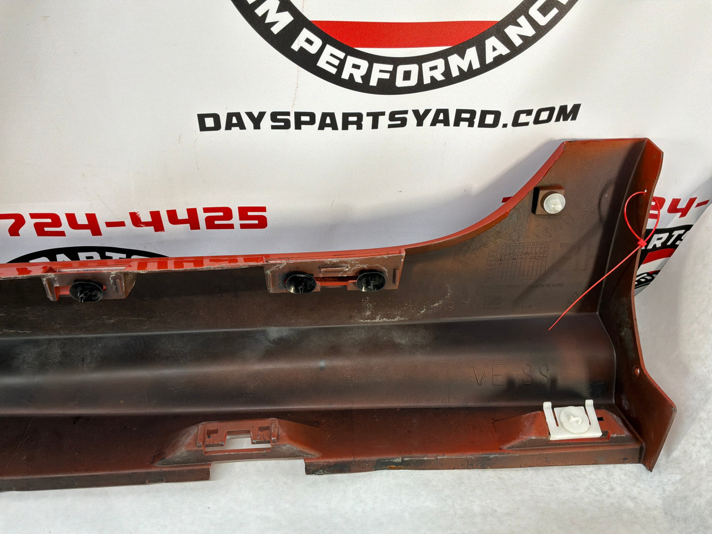 2008 Pontiac G8 Base RH Passenger Rocker Molding Side Skirt Panel Trim Orange OEM