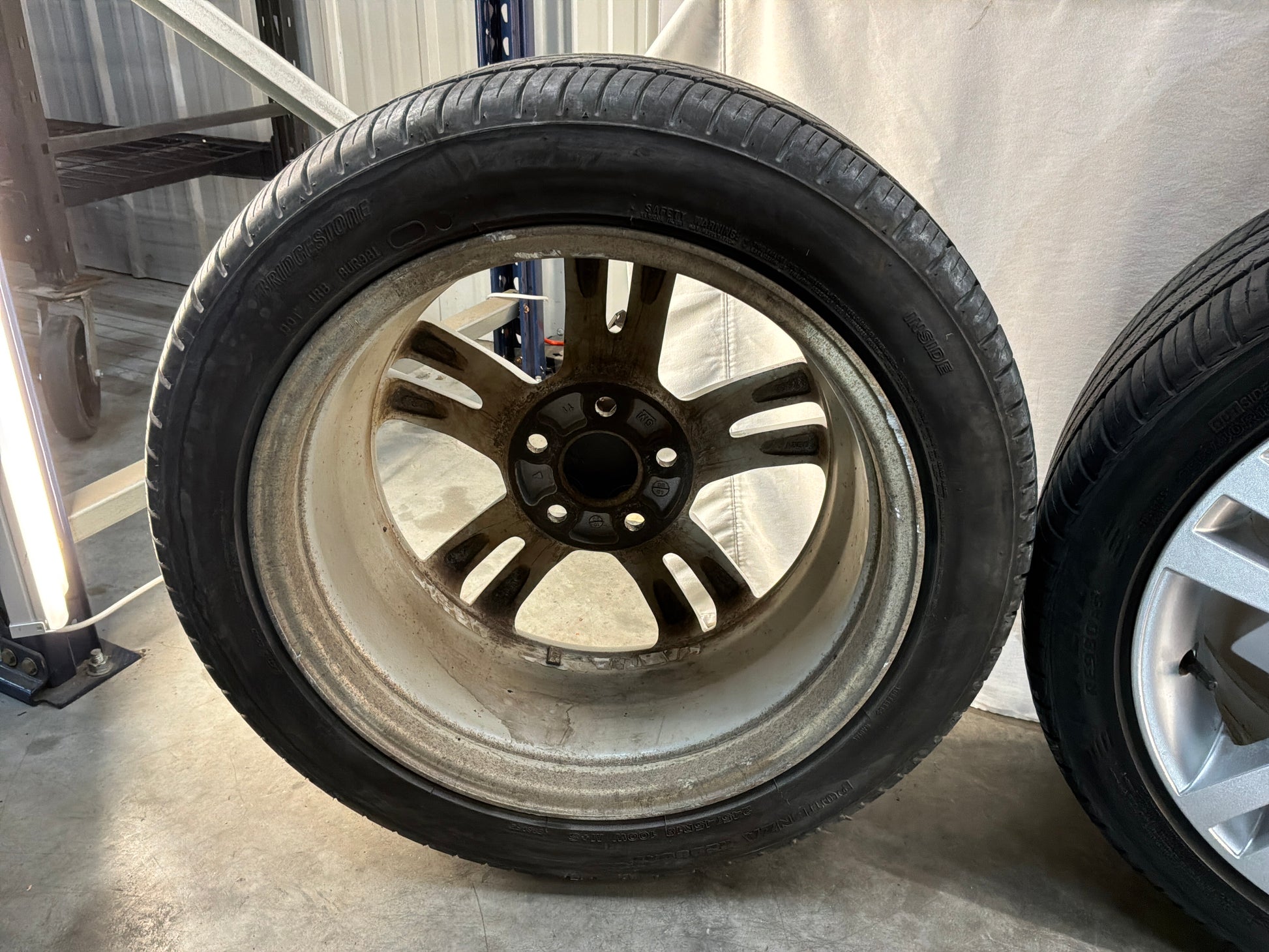 Wheels and tire - Day's Parts Yard