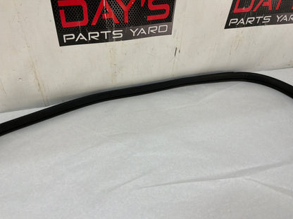 Lh door weather strip - Day's Parts Yard