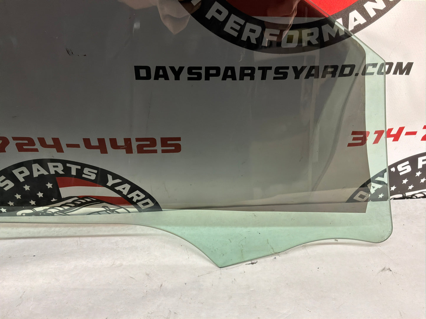 2016 Chevy Caprice PP LH Driver Front Door Window Glass OEM
