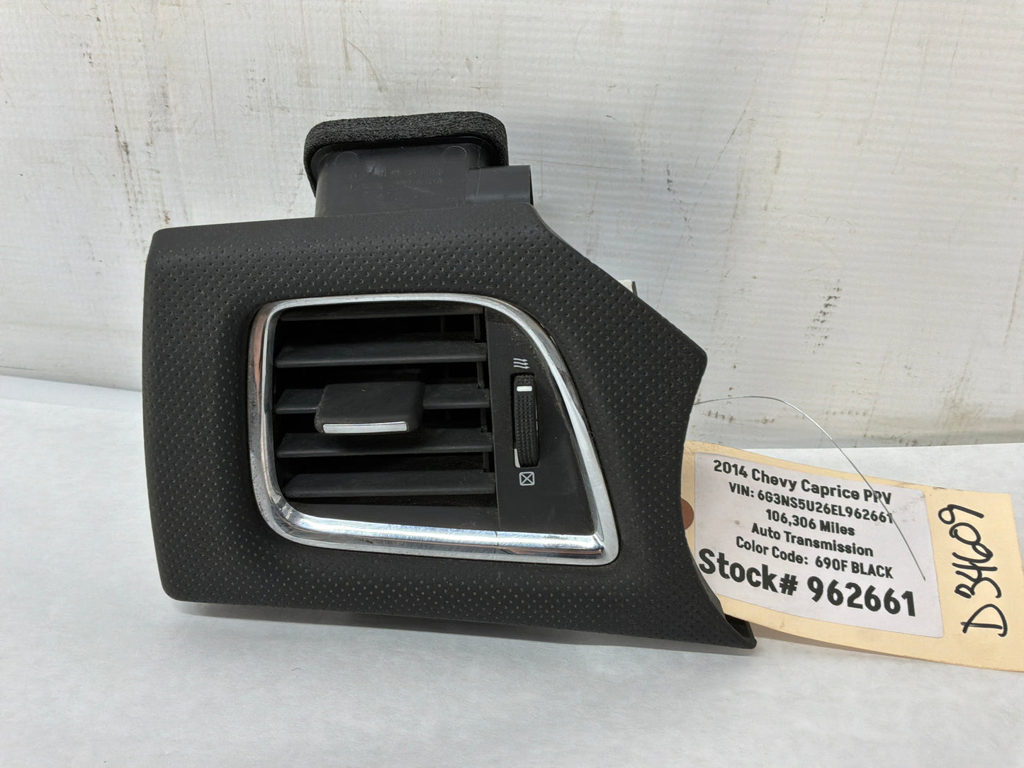 Dash vent - Day's Parts Yard