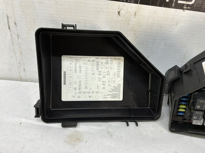 2008 Pontiac G8 Base Fuse Box w/ Lid Cover OEM