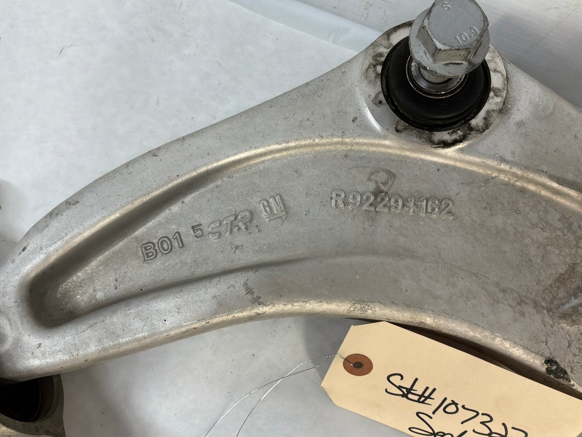 Rh control arm - Day's Parts Yard