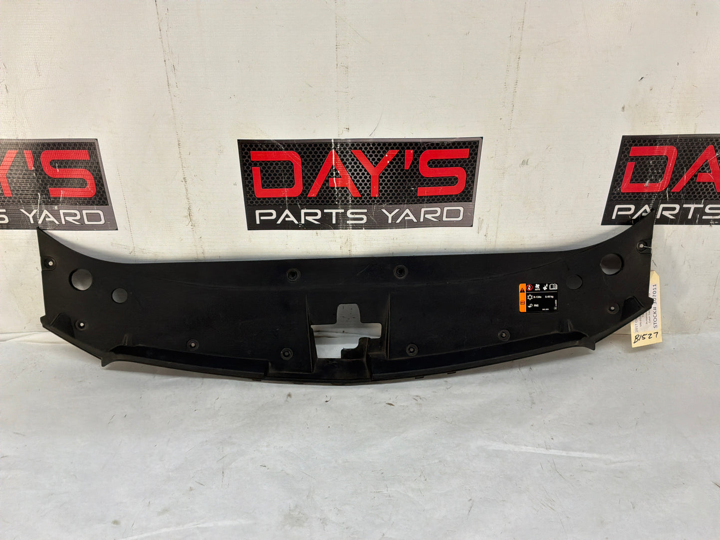2017 Chevy SS Sedan Radiator Core Support Grille Cover Sight Shield OEM