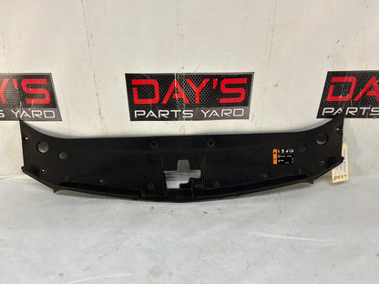 2017 Chevy SS Sedan Radiator Core Support Grille Cover Sight Shield OEM