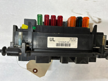 2002 Cadillac Escalade EXT Fuse Box Relay OEM