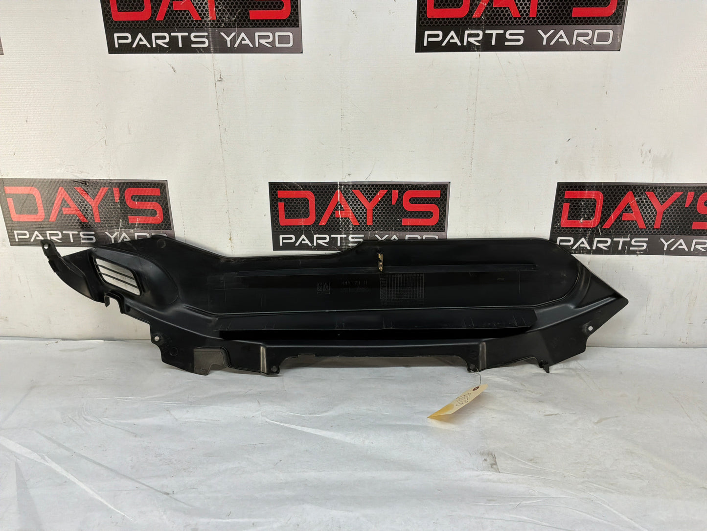 2004 Pontiac GTO Upper Radiator Core Support Air Baffle Cover Sight Shield OEM