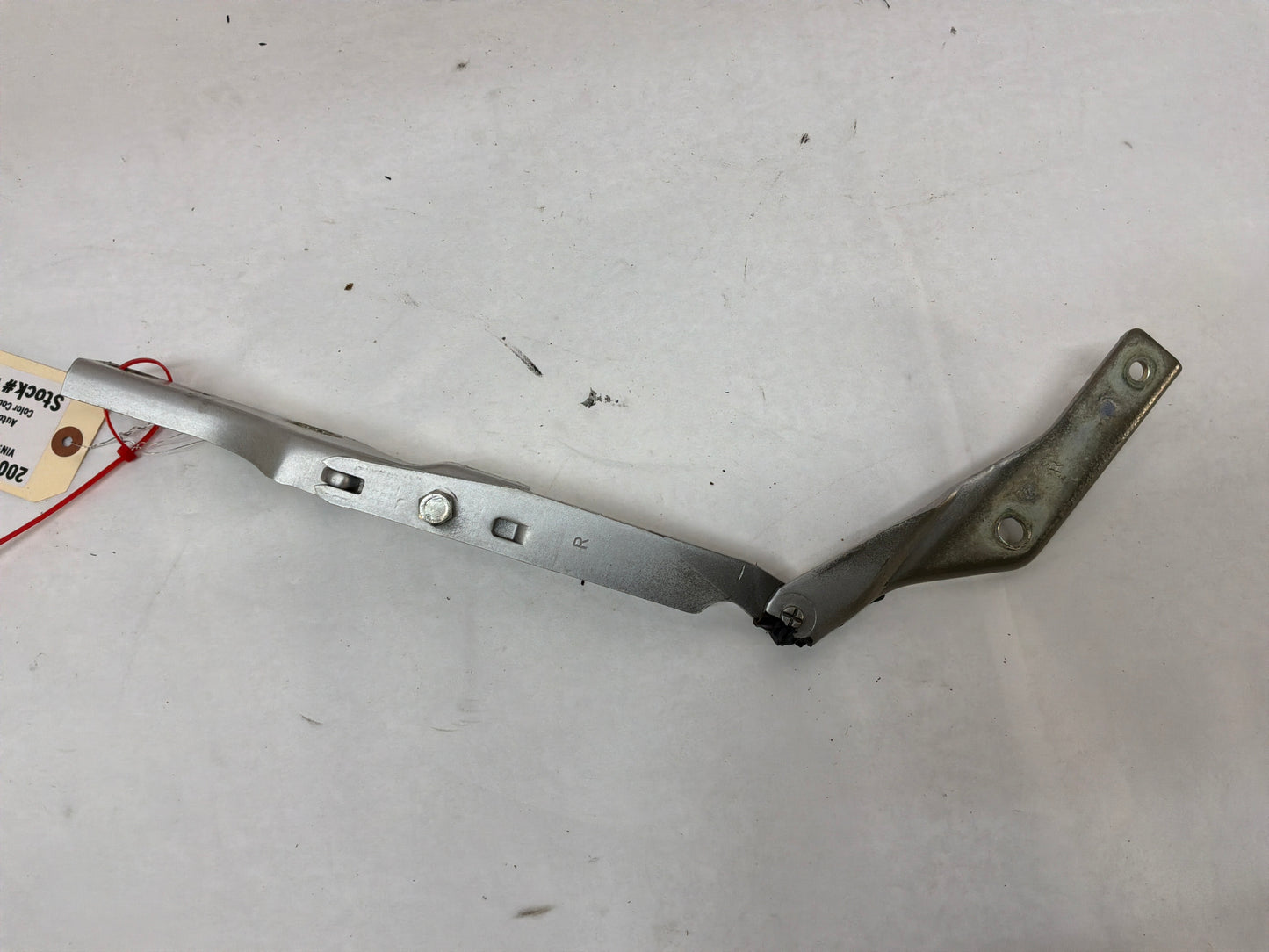 2005 Pontiac GTO RH & LH Hood Hinges Set OEM