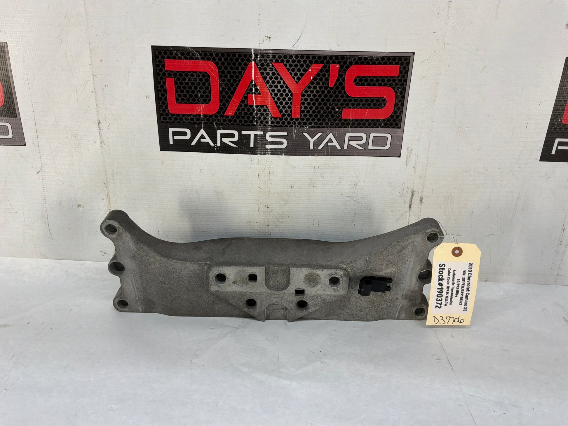 Crossmember - Day's Parts Yard