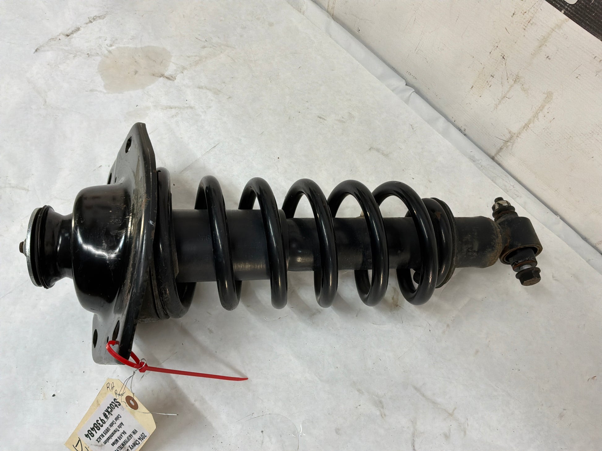 2014 Chevy SS Sedan RH Passenger Rear Suspension Shock Strut Absorber Assembly OEM - Day's Parts Yard