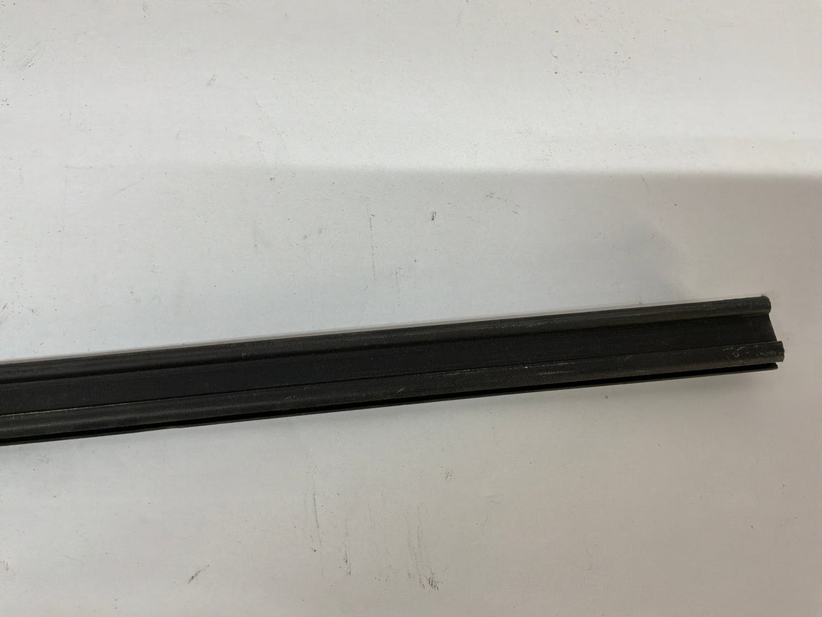 2004 Pontiac GTO RH & LH Rear Window Trim Molding OEM