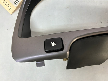 2005 Pontiac GTO Instrument Speedometer Gauge Cluster Bezel Trim Panel OEM