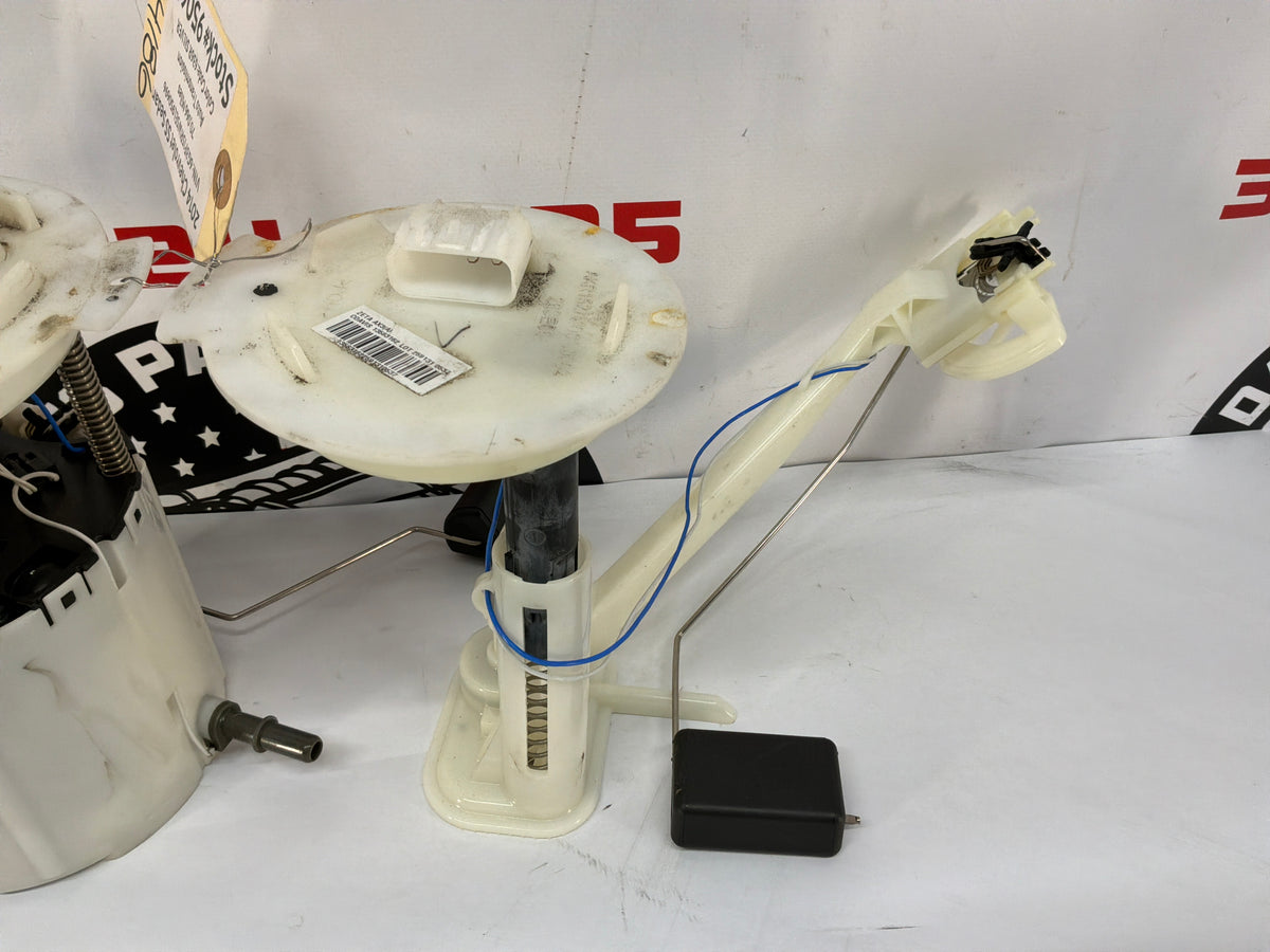 2014 Chevy SS Sedan Fuel Pump and Level Sending Unit Assembly OEM