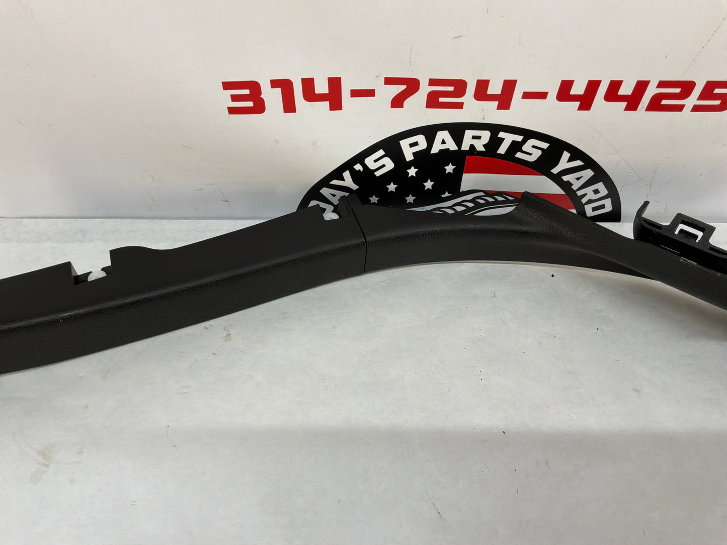 2016 Cadillac CTS-V RH Passenger Rear Sill Kick Plate Trim OEM