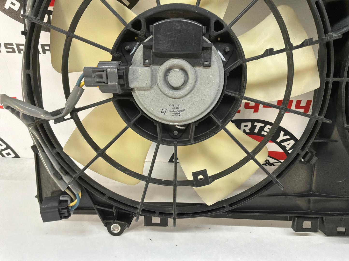 2014 Chevy Camaro SS Dual Radiator Cooling Fans Assembly OEM