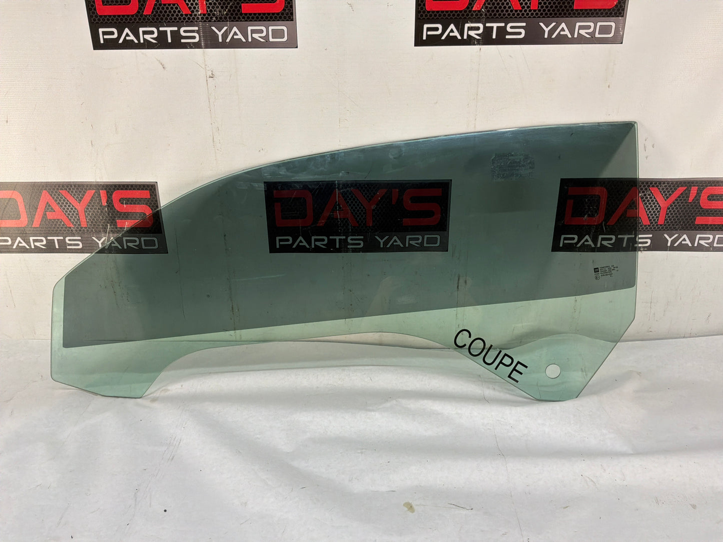 Lh front door window glass - Day's Parts Yard