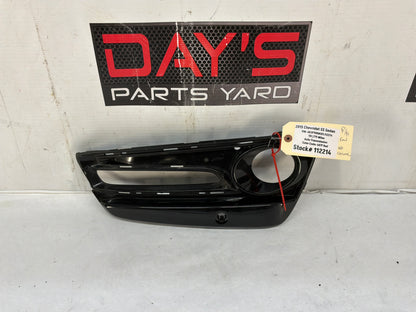 2015 Chevy SS Sedan RH Passenger Fog Running Light Lamp Opening Cover Bezel OEM