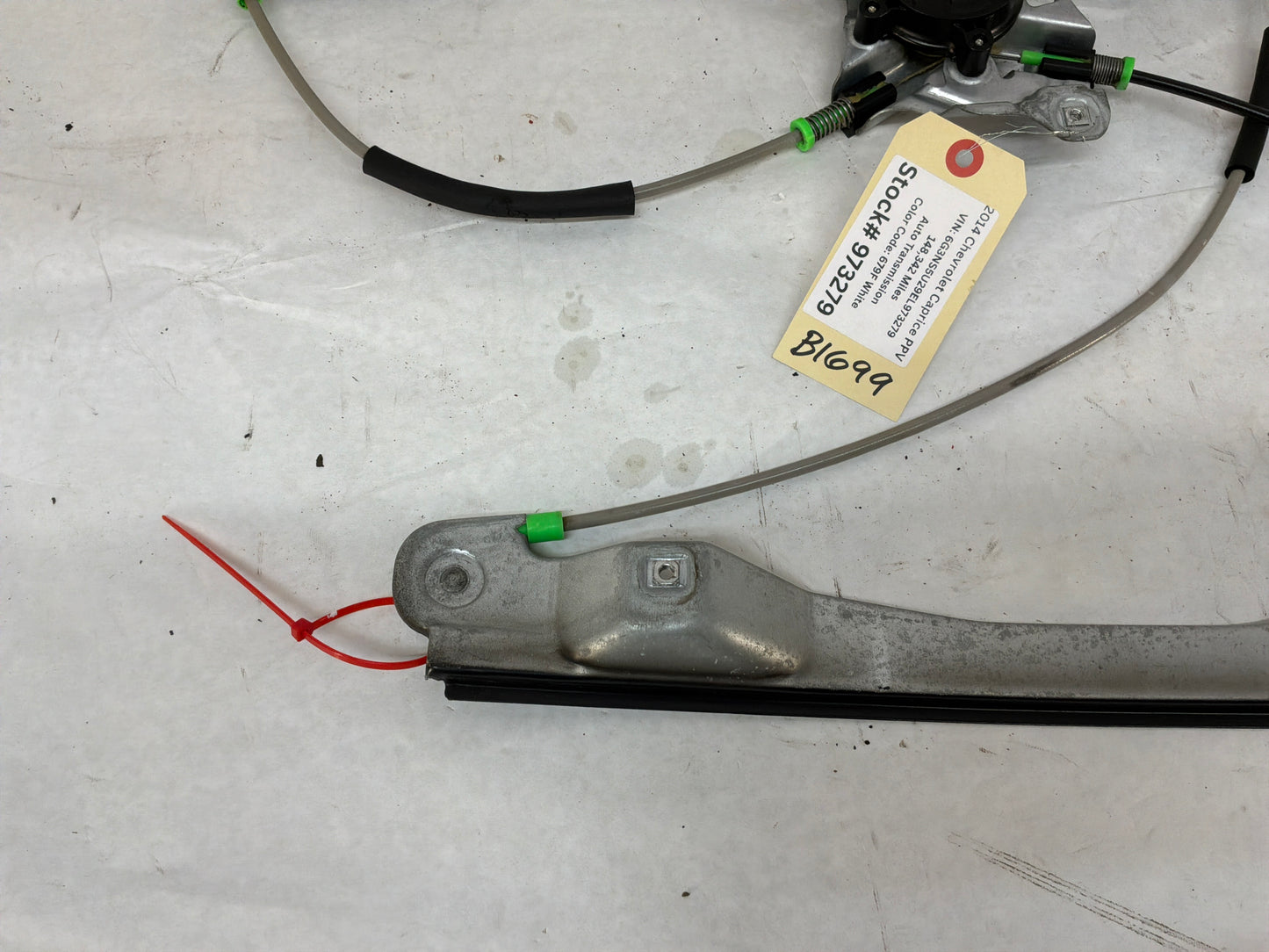 2014 Chevy Caprice PPV RH Passenger Front Window Regulator Motor OEM