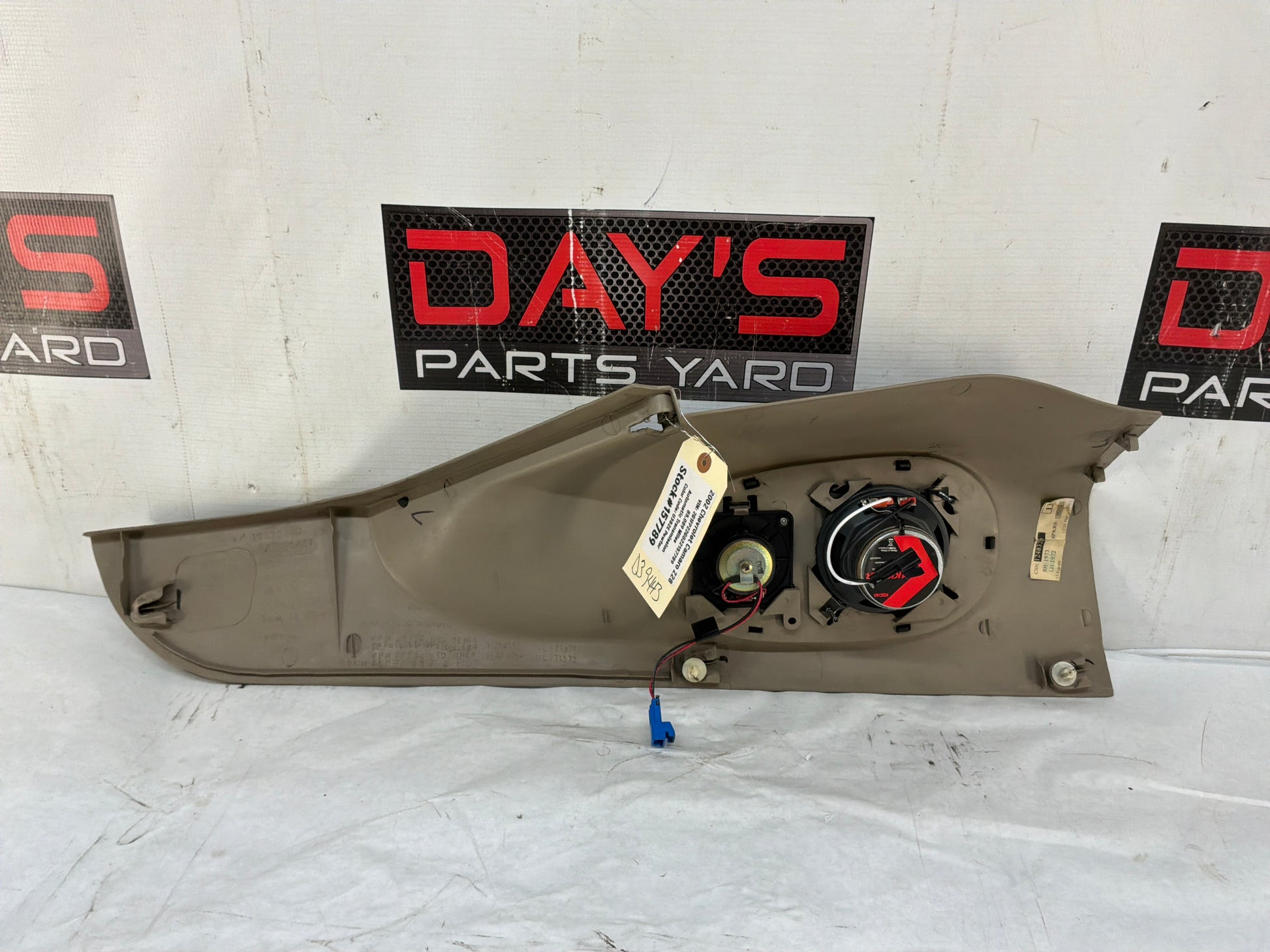 Lh trunk speaker panel - Day's Parts Yard